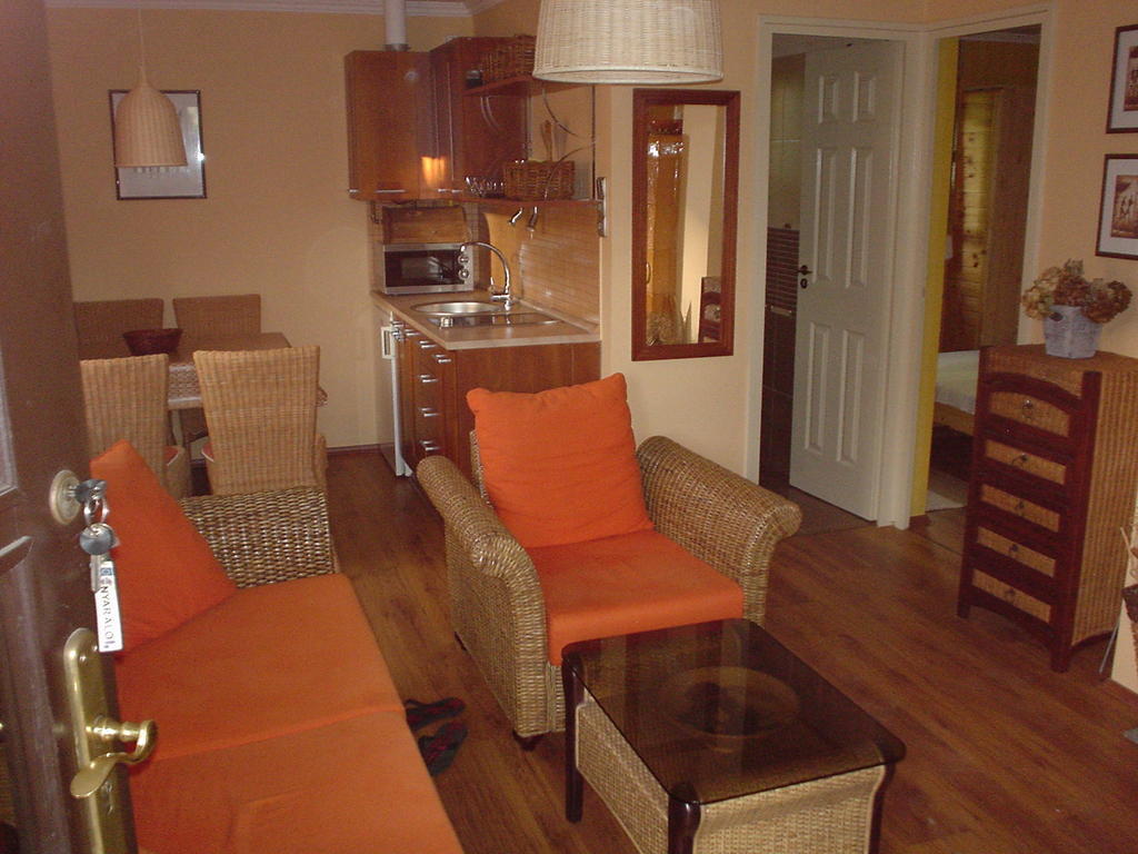Oeroekzoeld Apartmanok Balatonfenyves Cameră foto